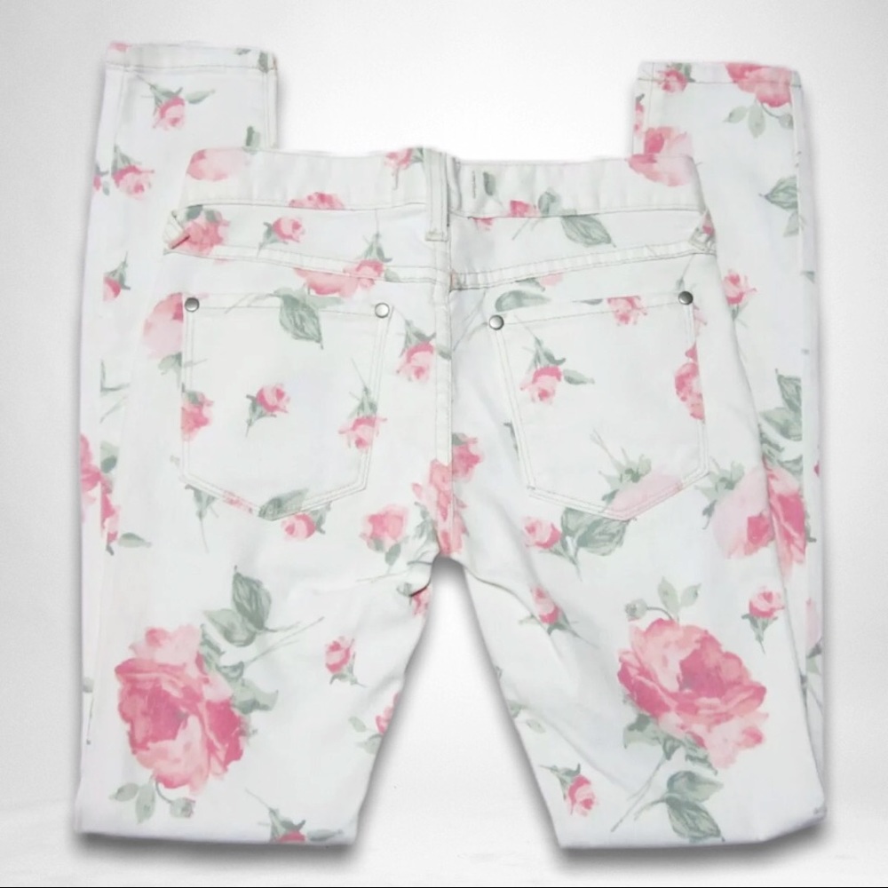 ❌SOLD❌ FREE PEOPLE Off White Floral Skinny Jeans - Picture 5 of 7